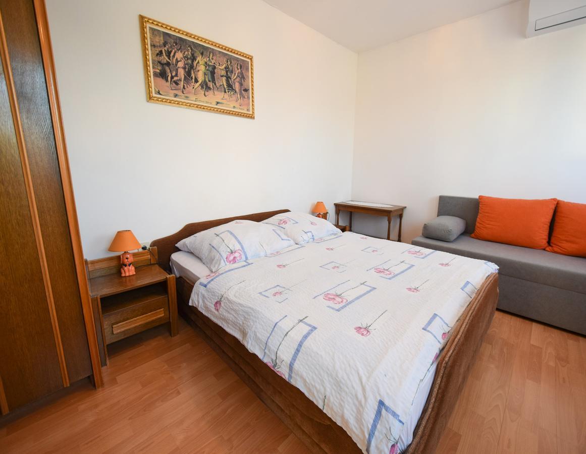 מאלינסקה Apartment Toni מראה חיצוני תמונה
