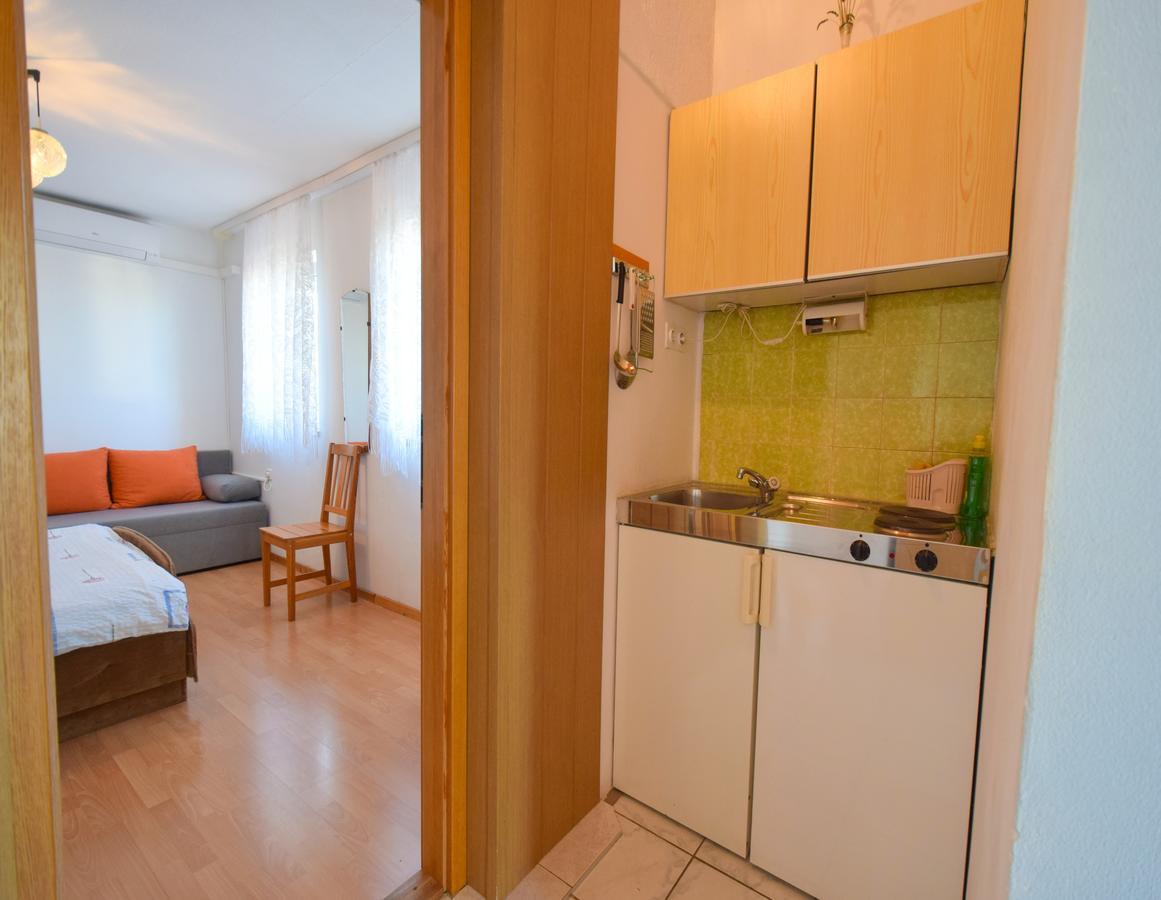 מאלינסקה Apartment Toni מראה חיצוני תמונה